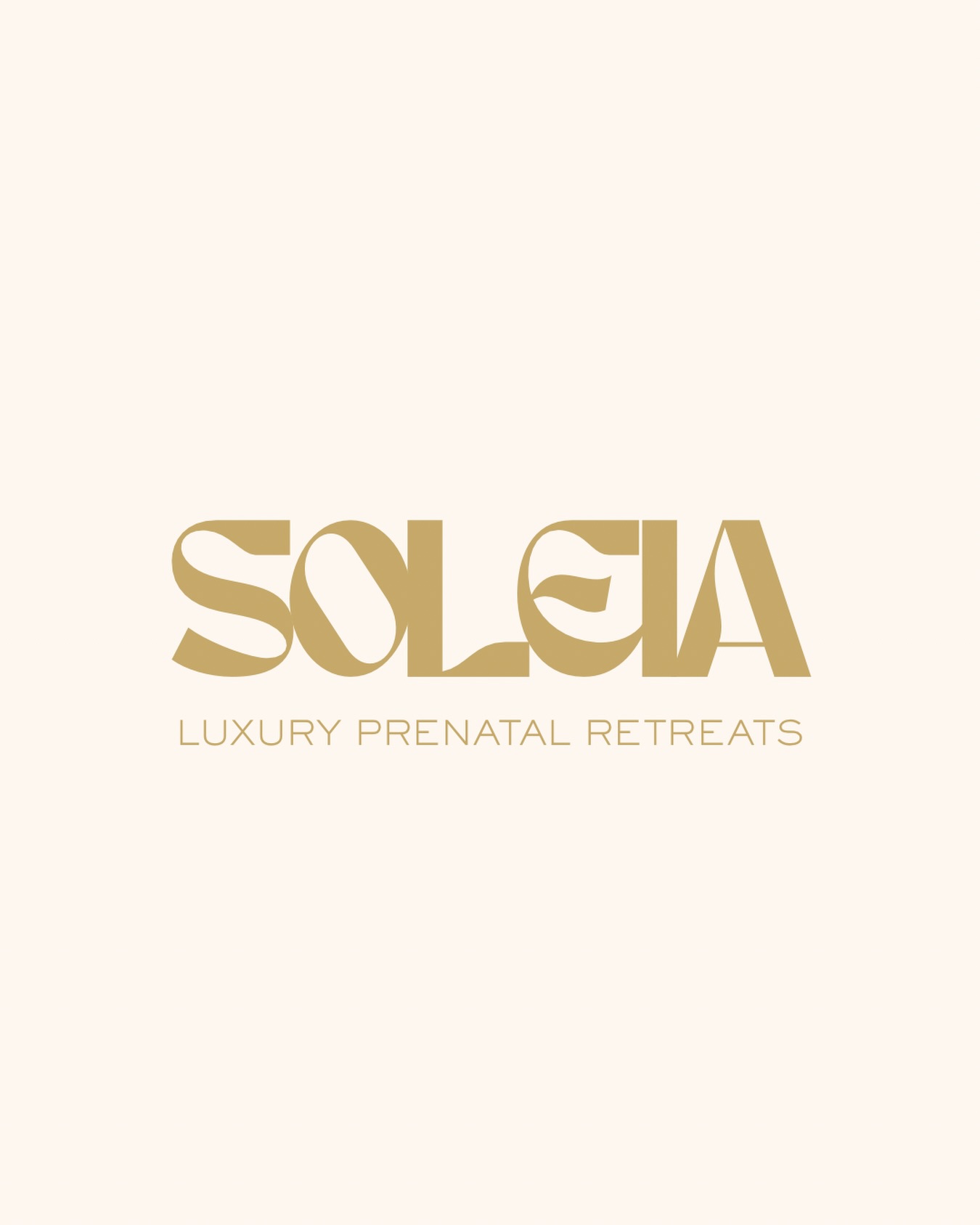 Il y a des moments dans la vie où l’on réalise que ce qu’on cherchait n’existe pas encore.
Alors je l’ai créé. @soleia.retreats 
Rest. Nourish. Glow. 

 #soleiaretreats #luxuryprenatalretreat #solobabymoon #geneve #retraiteprenatale